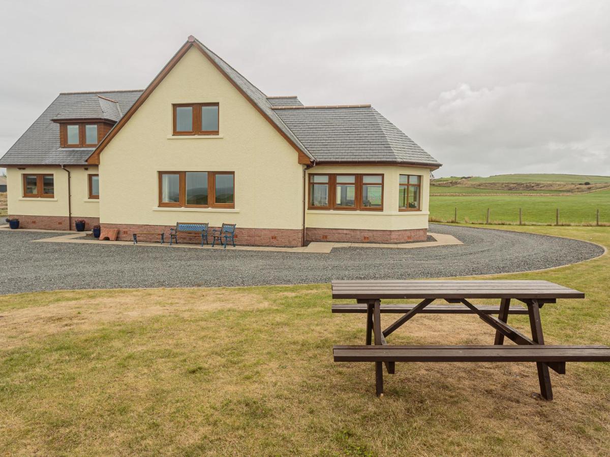 Corsewall Castle Farm Lodges Kirkcolm Buitenkant foto